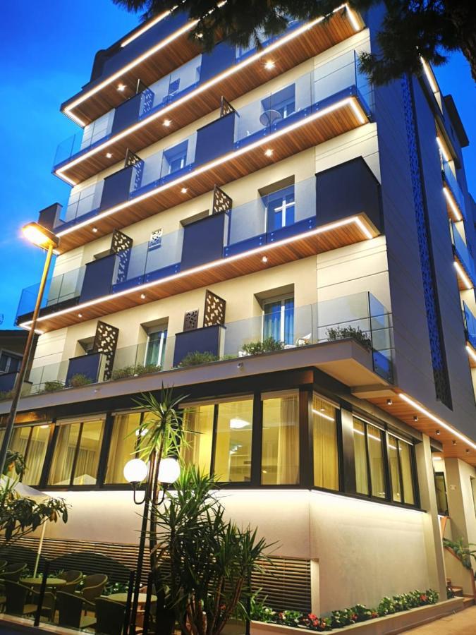 Hotel Cavalli Cattolica Exterior foto